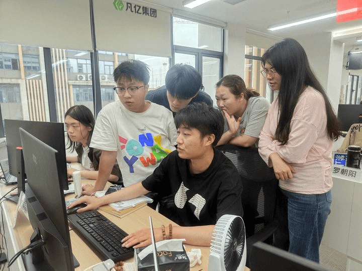 PCB学员指导场景