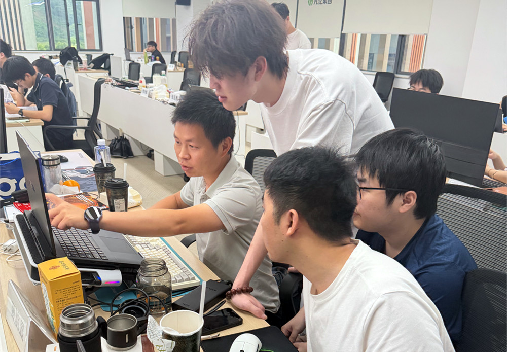 组织学员进行课后讨论