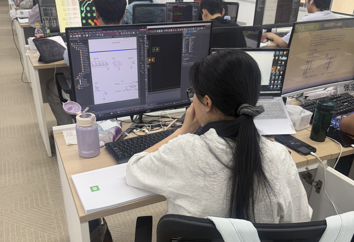 学员上课听课场景